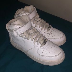 White MidTop AirForce 1s